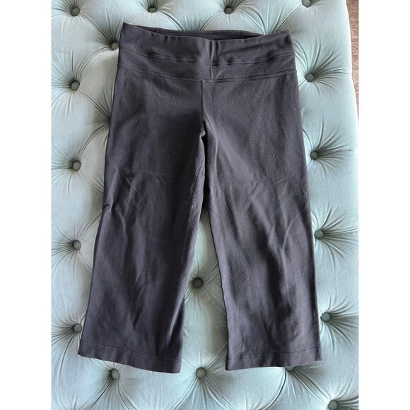 Lululemon Crop Bottom Sz 6 - Picture 2 of 6